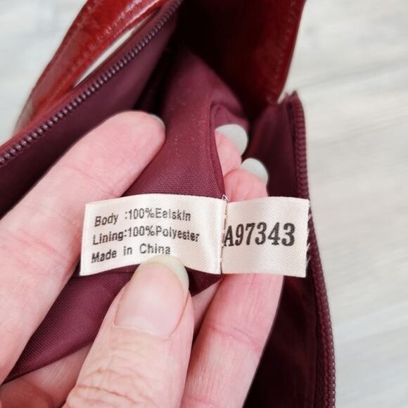 Vintage Eel skin quilted zip top cross body bag - Picture 11 of 13